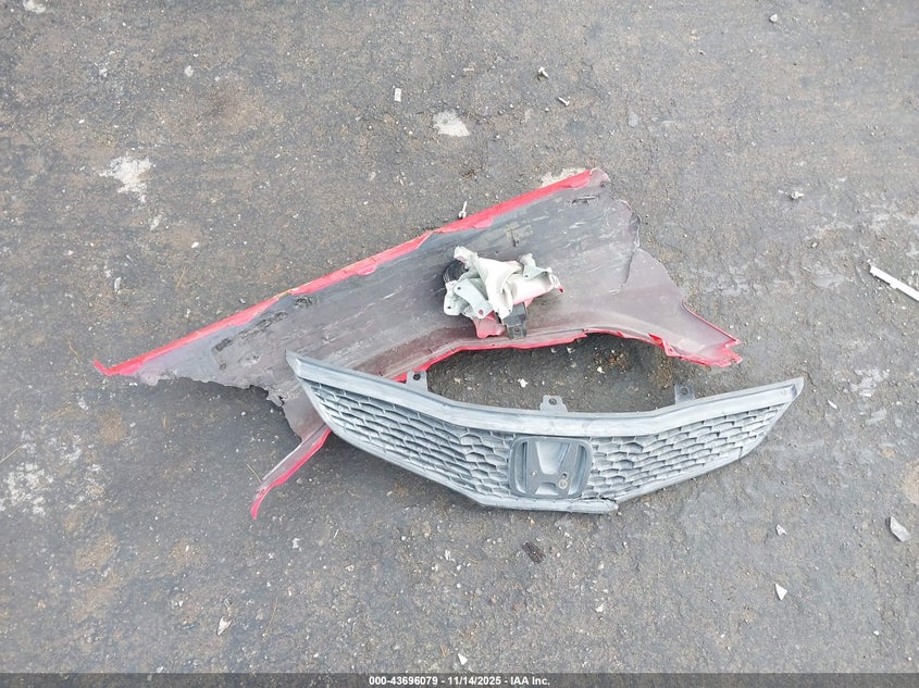 2010 Honda Fit Sport VIN: JHMGE8H41AC029169 Lot: 43696079