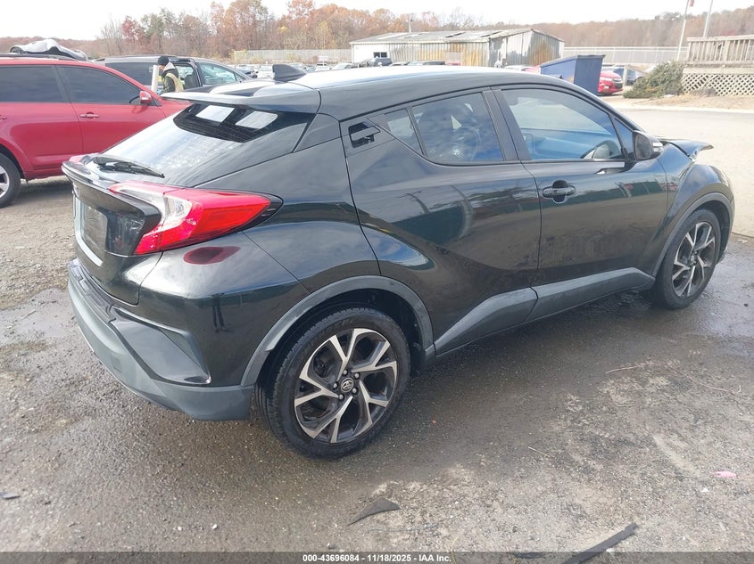 NMTKHMBX5JR002519 2018 TOYOTA C-HR photo no. 4