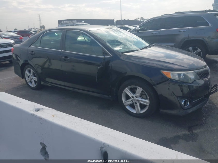 2014 TOYOTA CAMRY SE - 4T1BF1FK7EU377846
