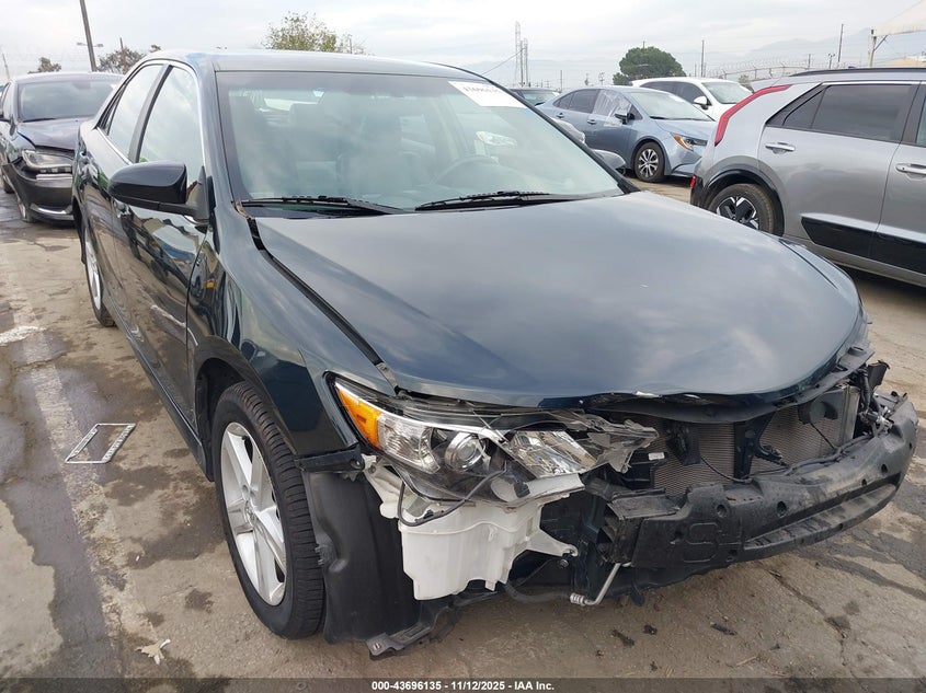 2014 TOYOTA CAMRY SE - 4T1BF1FK7EU443845