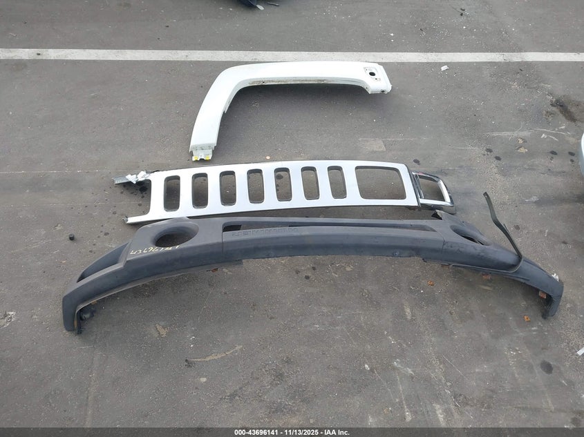 2006 Hummer H3 Suv VIN: 5GTDN136568167661 Lot: 43696141