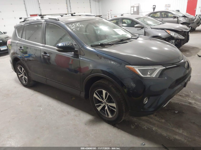 TOYOTA RAV4 XLE