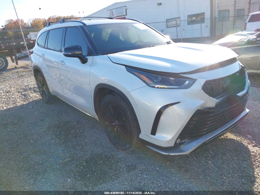 TOYOTA HIGHLANDER XSE