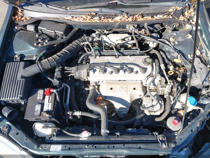 1HGCG56681A136925 2001 HONDA ACCORD photo no. 10