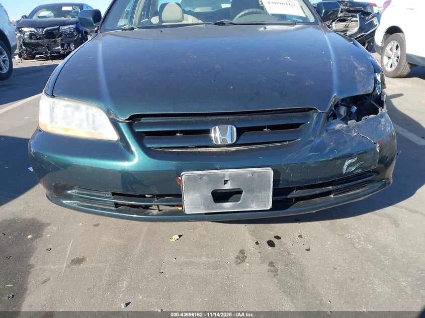 1HGCG56681A136925 2001 HONDA ACCORD photo no. 12