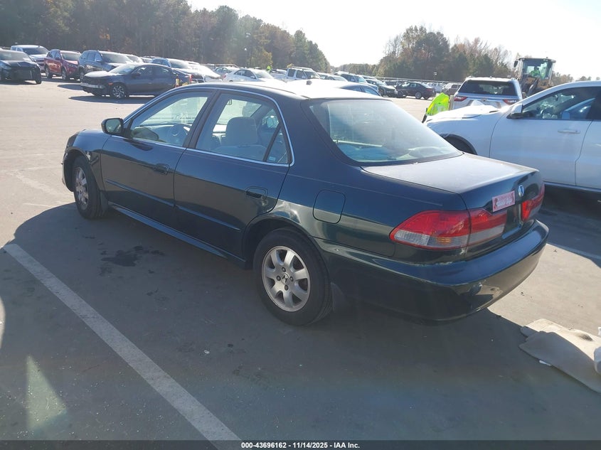 1HGCG56681A136925 2001 HONDA ACCORD photo no. 3