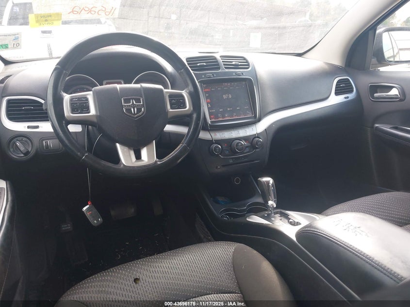 2015 Dodge Journey Sxt VIN: 3C4PDDBG7FT739852 Lot: 43696175