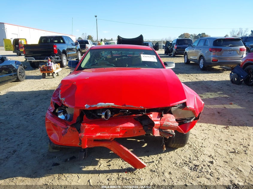 2006 Ford Mustang V6 VIN: 1ZVFT80N365163245 Lot: 43696275