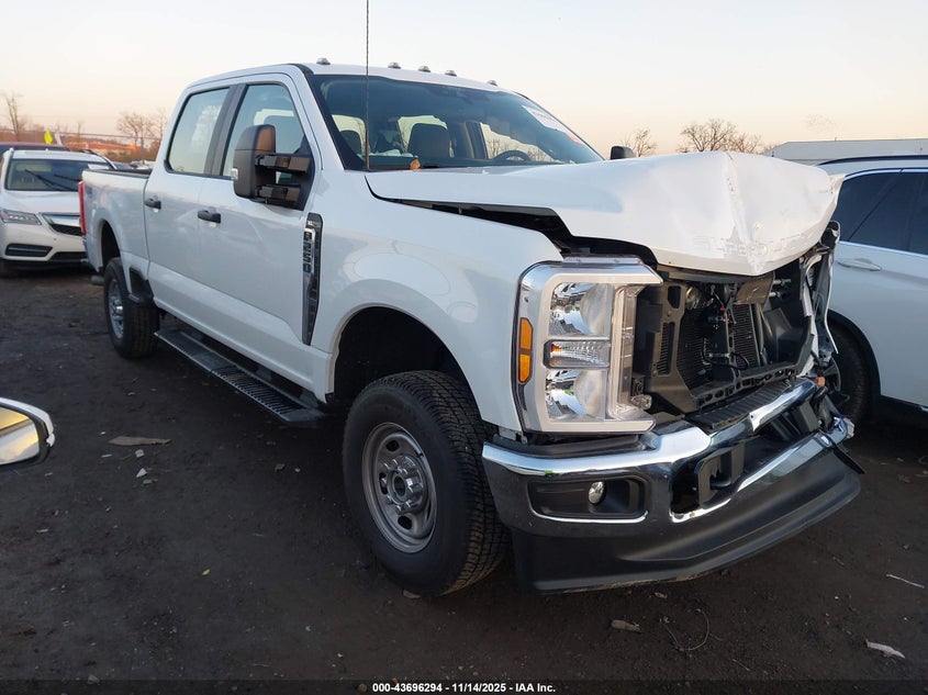 FORD F-250 XL