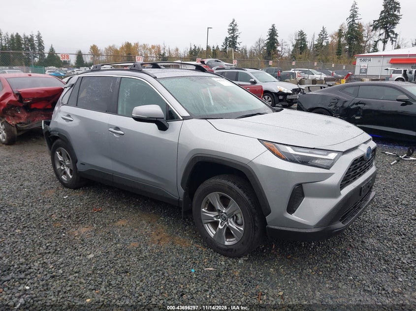 TOYOTA RAV4 HYBRID XLE