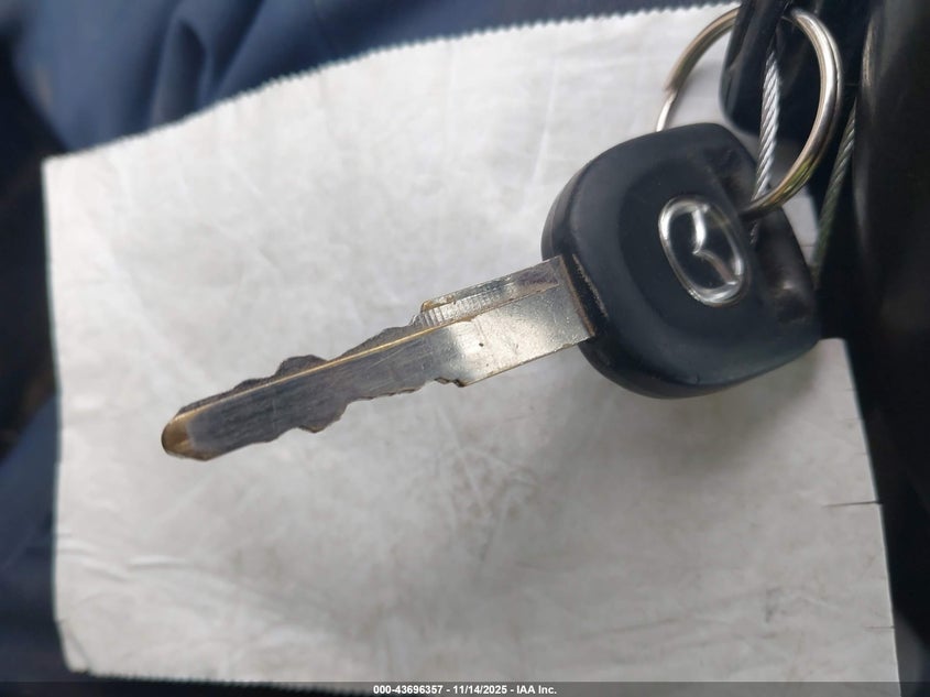 2006 Mazda Mazda3 I VIN: JM1BK12F961465857 Lot: 43696357