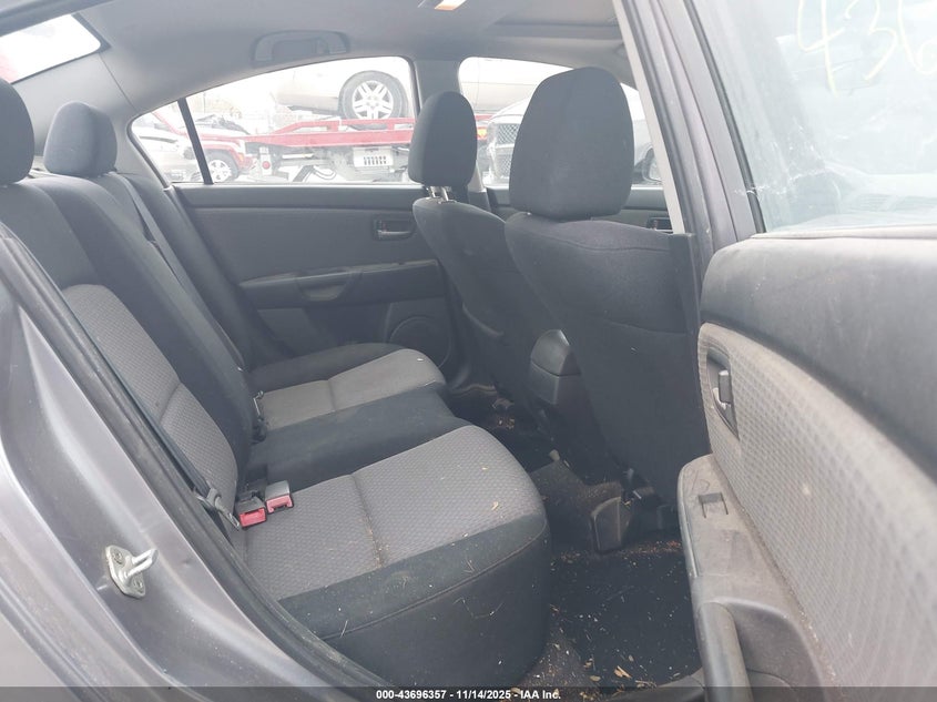 2006 Mazda Mazda3 I VIN: JM1BK12F961465857 Lot: 43696357