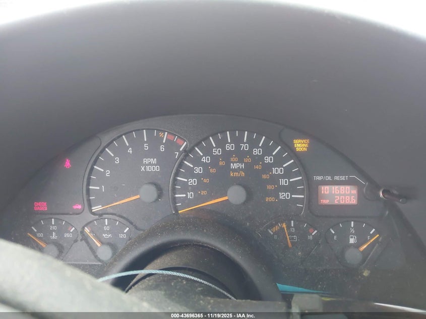 2000 Pontiac Firebird VIN: 2G2FS22K1Y2164063 Lot: 43696365