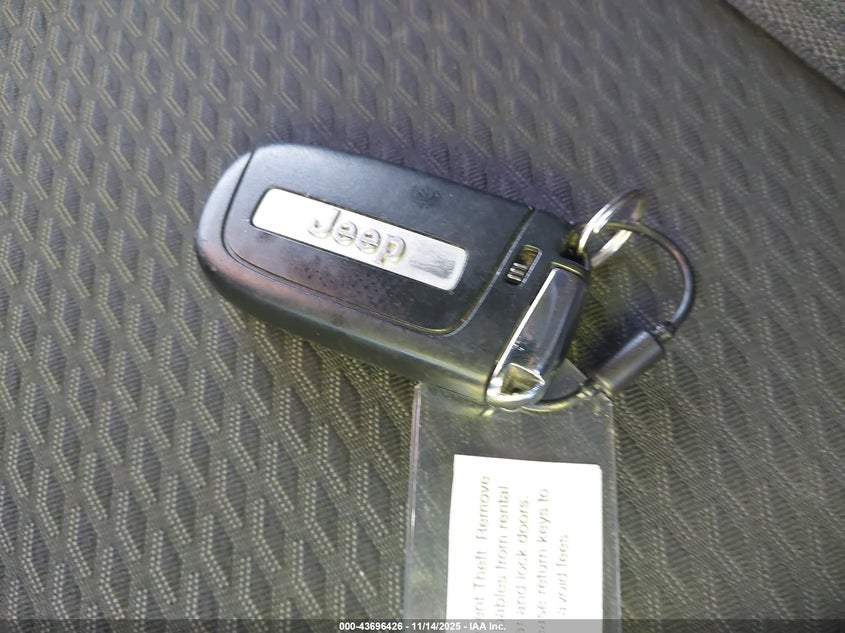 2024 Jeep Compass Latitude 4X4 VIN: 3C4NJDBN8RT100723 Lot: 43696426