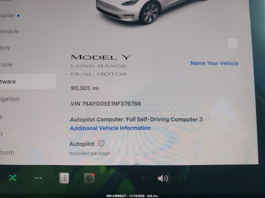 2022 Tesla Model Y Long Range Dual Motor All-Wheel Drive VIN: 7SAYGDEE1NF379788 Lot: 43696437