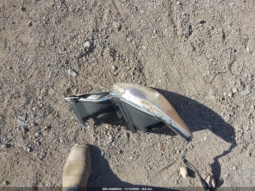 2008 Buick Lacrosse Cxl VIN: 2G4WD582381150116 Lot: 43696534