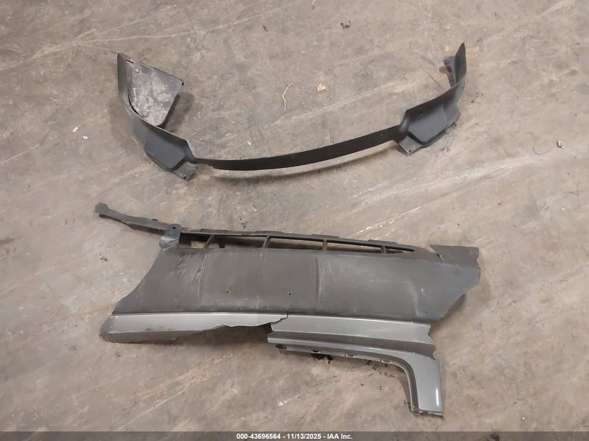 2006 Chevrolet Equinox Ls VIN: 2CNDL13F066188044 Lot: 43696564