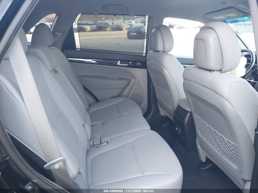 5XYKTDA74FG637415 2015 KIA SORENTO photo no. 8