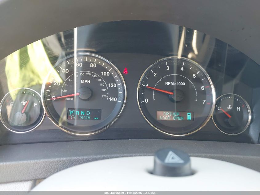 2005 Jeep Grand Cherokee Limited VIN: 1J8HR58225C678131 Lot: 43696589