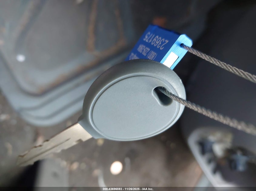 2003 Chrysler Town & Country Lxi VIN: 2C4GP54L63R255175 Lot: 43696593