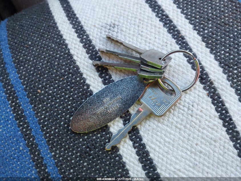 1995 Ford F150 VIN: 1FTEF14N3SLA18445 Lot: 43696638