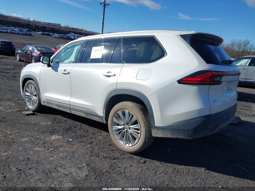 5TDAAAB54RS043167 2024 TOYOTA HIGHLANDER photo no. 3