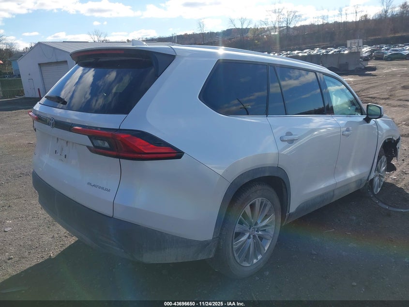 5TDAAAB54RS043167 2024 TOYOTA HIGHLANDER photo no. 4