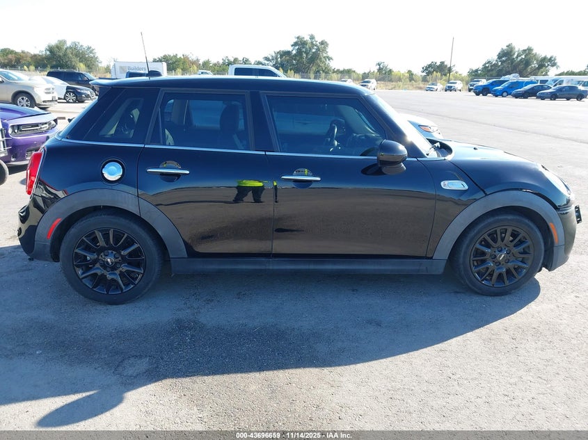 2017 Mini Hardtop Cooper S VIN: WMWXU3C5XH2D32006 Lot: 43696659