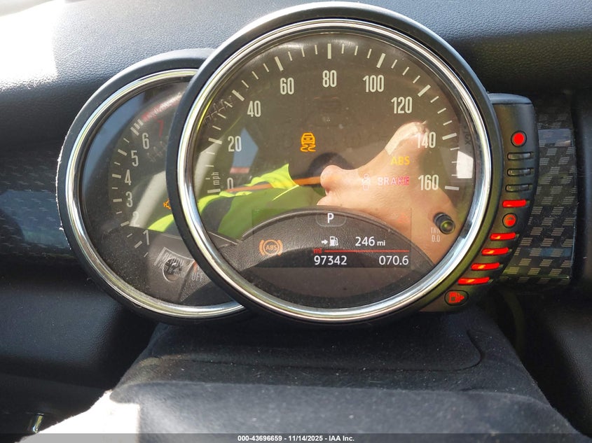 2017 Mini Hardtop Cooper S VIN: WMWXU3C5XH2D32006 Lot: 43696659