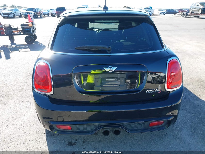 2017 Mini Hardtop Cooper S VIN: WMWXU3C5XH2D32006 Lot: 43696659
