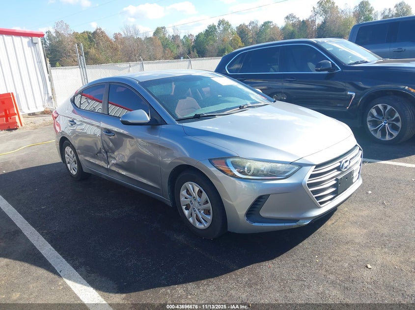 2017 HYUNDAI ELANTRA SE - 5NPD74LF6HH137172