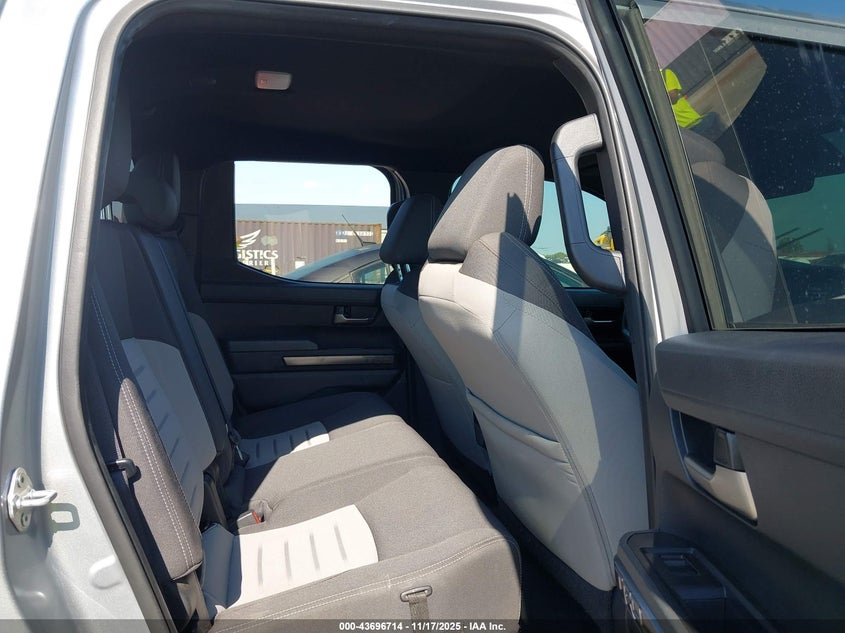 3TYLB5JN7RT006715 2024 TOYOTA TACOMA photo no. 8