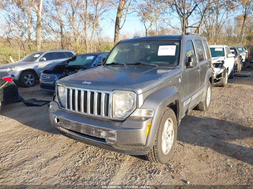 1C4PJMCK8CW119772 2012 JEEP LIBERTY (NORTH AMERICA) photo no. 2