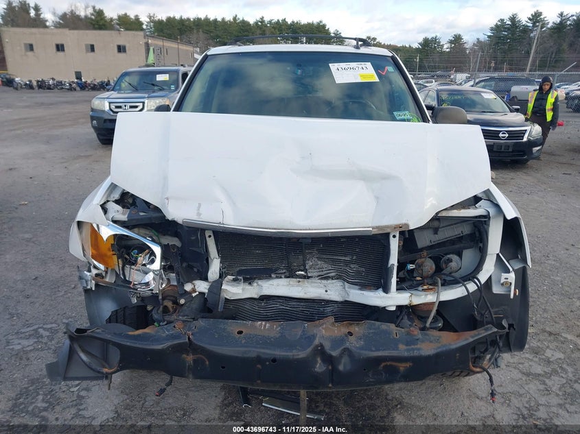 2007 GMC Envoy Sle VIN: 1GKDT13S272252332 Lot: 43696743