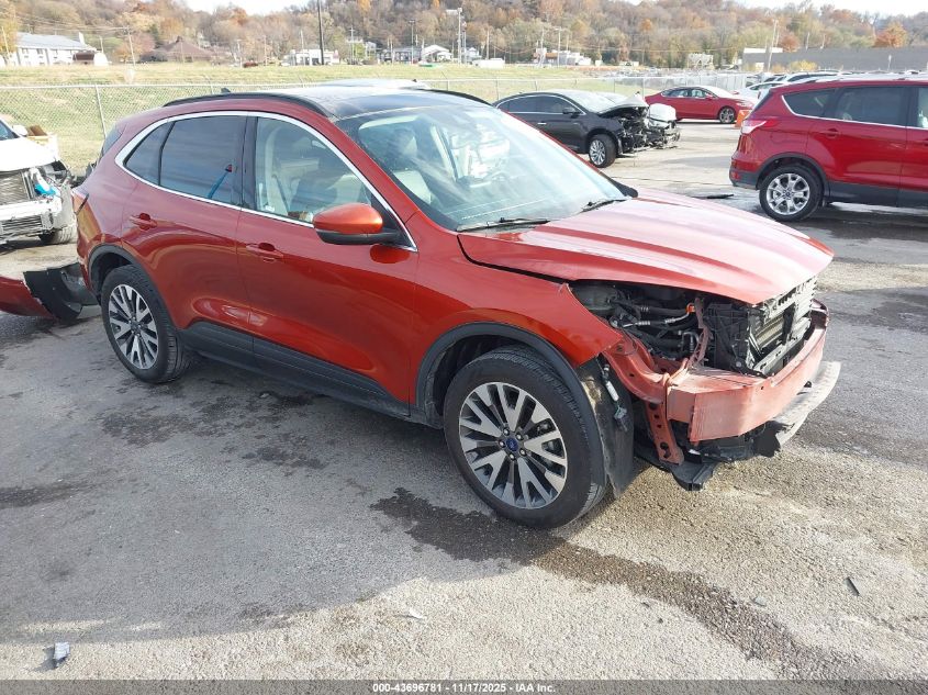 FORD ESCAPE TITANIUM