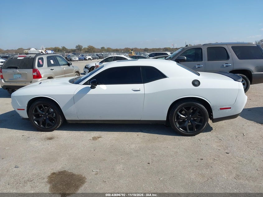 2015 Dodge Challenger Sxt Plus VIN: 2C3CDZBG4FH723939 Lot: 43696792