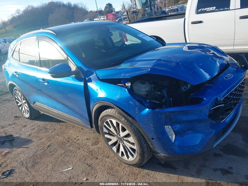 FORD ESCAPE TITANIUM