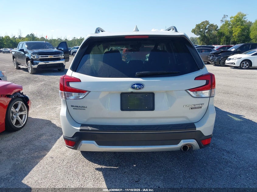2019 Subaru Forester Touring VIN: JF2SKAWC3KH513341 Lot: 43696831