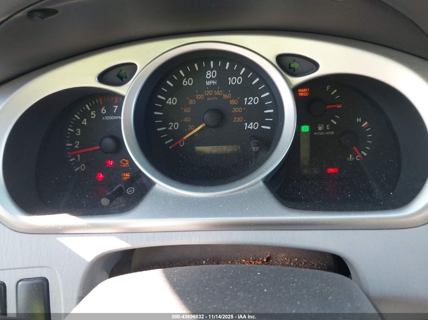 2006 Toyota Highlander V6 VIN: JTEGP21A660100573 Lot: 43696832