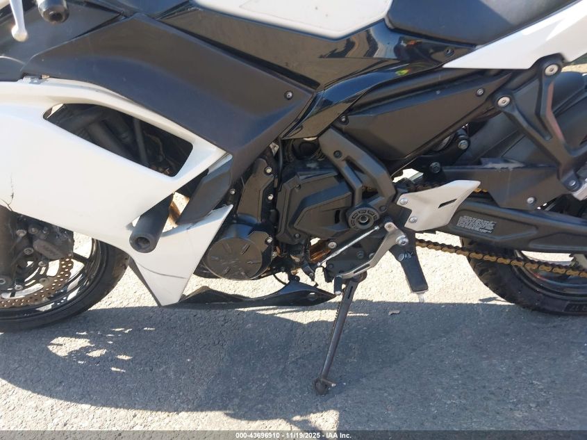 2020 Kawasaki Ex650 N VIN: ML5EXEN18LDA08325 Lot: 43696910