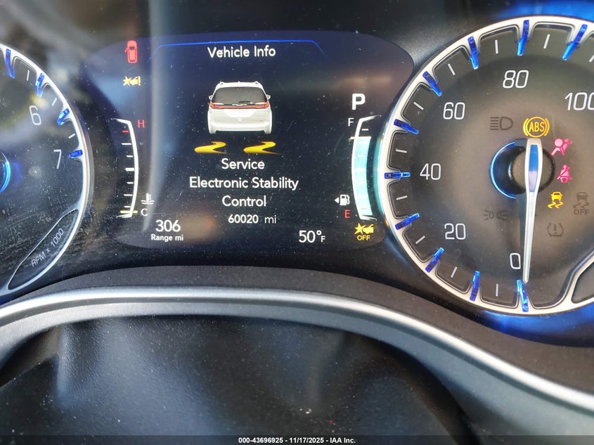 2022 Chrysler Pacifica Touring L VIN: 2C4RC1BG2NR148663 Lot: 43696925