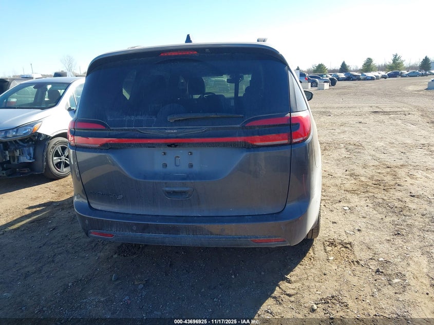 2022 Chrysler Pacifica Touring L VIN: 2C4RC1BG2NR148663 Lot: 43696925