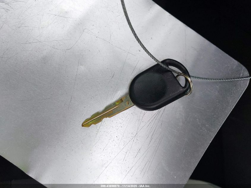 2007 Ford Escape Xlt/Xlt Sport VIN: 1FMYU03127KA61503 Lot: 43696978