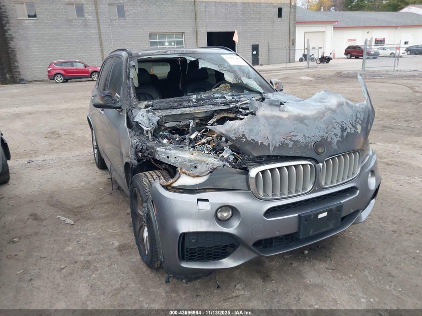 2015 BMW X5 XDRIVE50I - 5UXKR6C50F0J76918