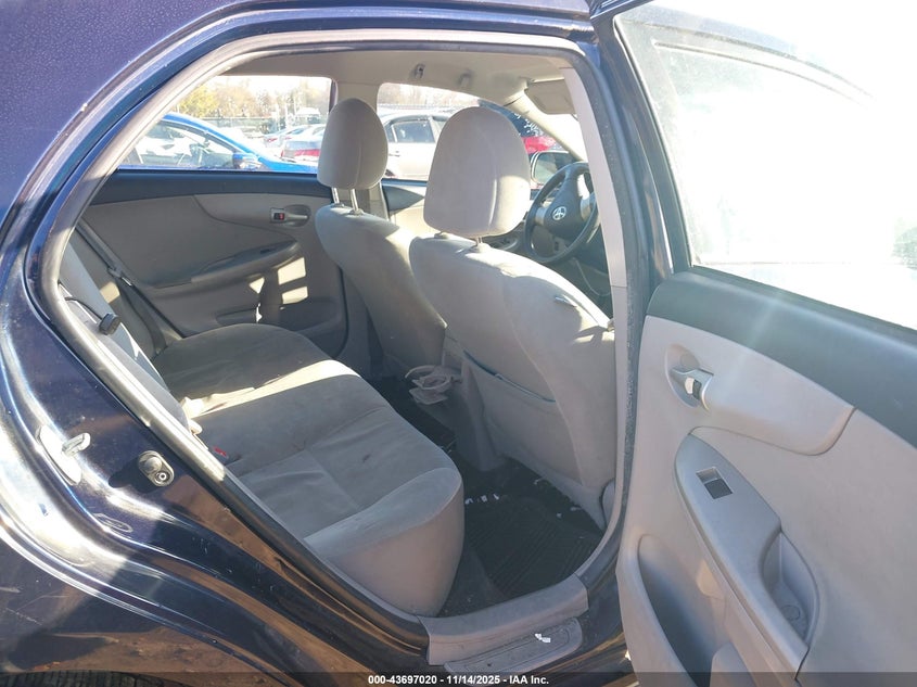 2T1BU4EE4CC822982 2012 TOYOTA COROLLA photo no. 8