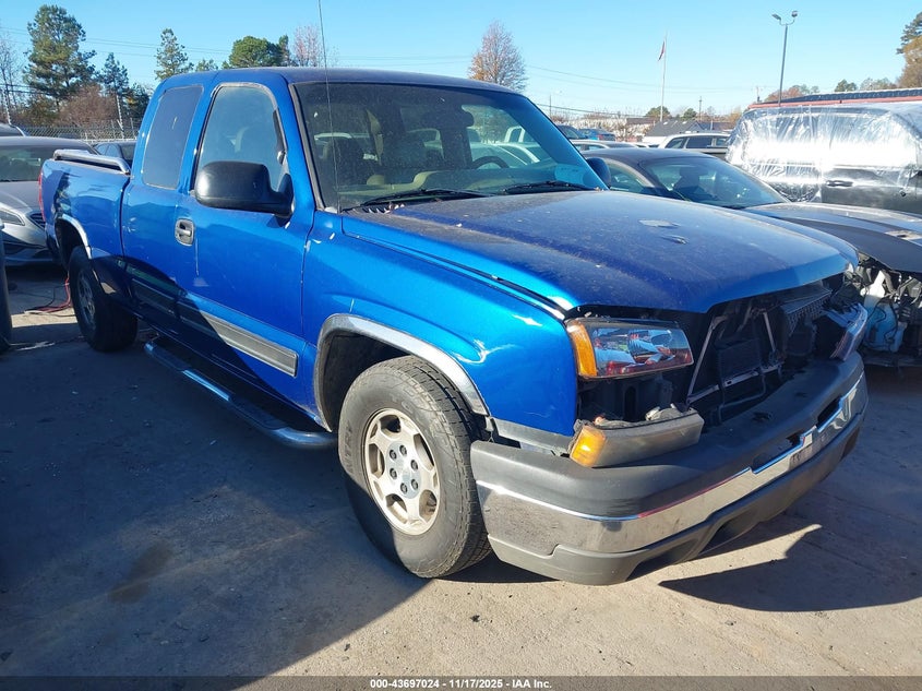 CHEVROLET SILVERADO 1500 2003. Lot# 43697024. VIN 2GCEC19T831408268. Photo 1
