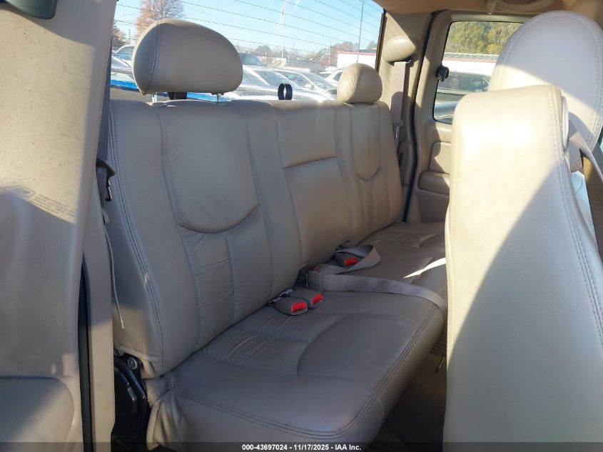 2003 Chevrolet Silverado 1500 Ls VIN: 2GCEC19T831408268 Lot: 43697024