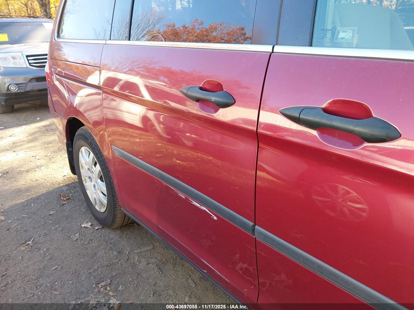 5FNRL382X6B125846 2006 HONDA ODYSSEY photo no. 6