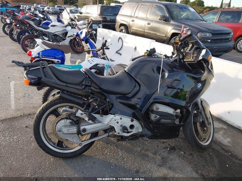 WB10418A9YZC69340 2000 BMW R 1100 photo no. 12