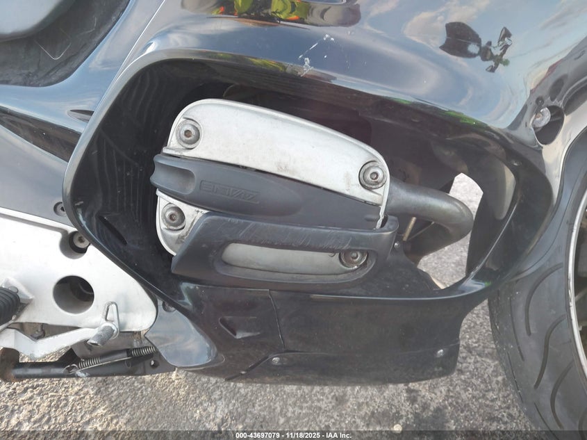 WB10418A9YZC69340 2000 BMW R 1100 photo no. 8